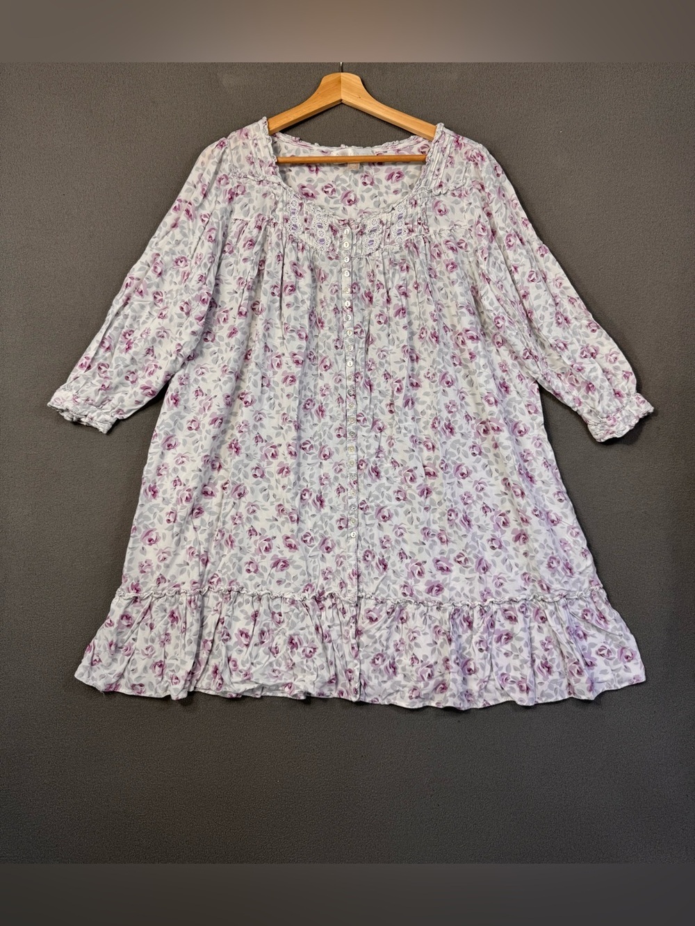 Eileen West Lavender, White, and Gray Floral Granny Rayon Nightgown, Medium